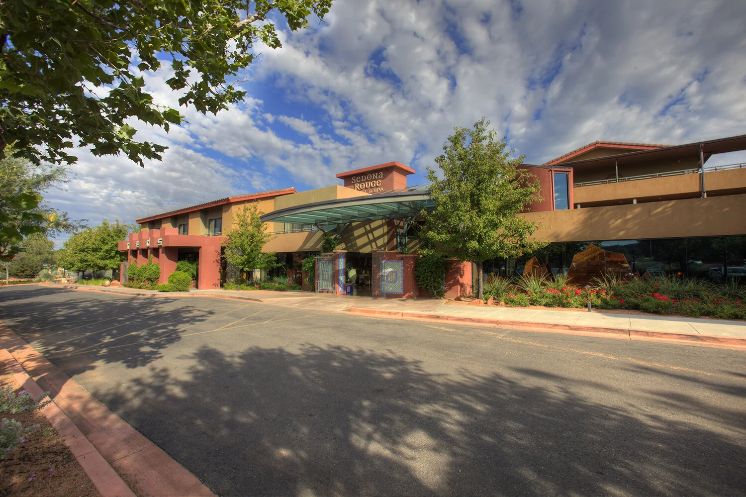 Sedona Rouge Hotel and Spa exterior